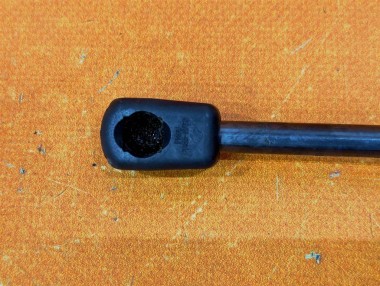 Амортизатор капота MERCEDES-BENZ S-класс W222/C217/A217 (2013 - 2017) — Разборка Мерседес