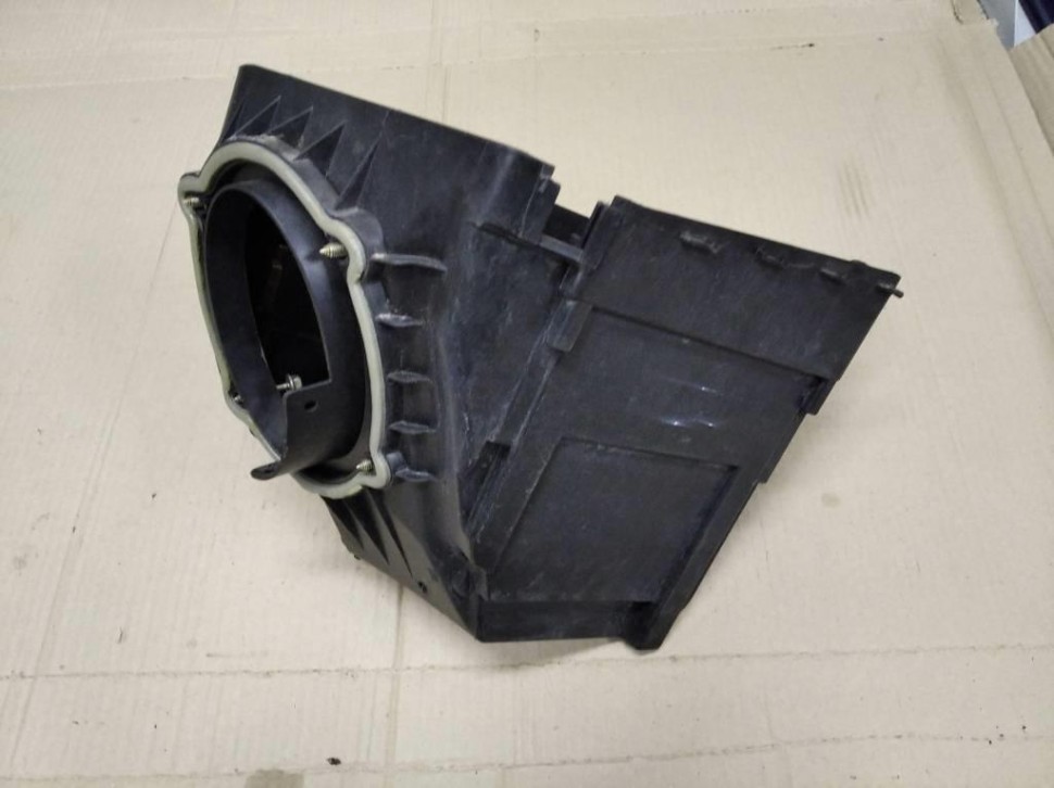 Корпус блока предохранителей MERCEDES-BENZ E-класс W211/S211 (2002 - 2006) фото 1 — Разборка Мерседес