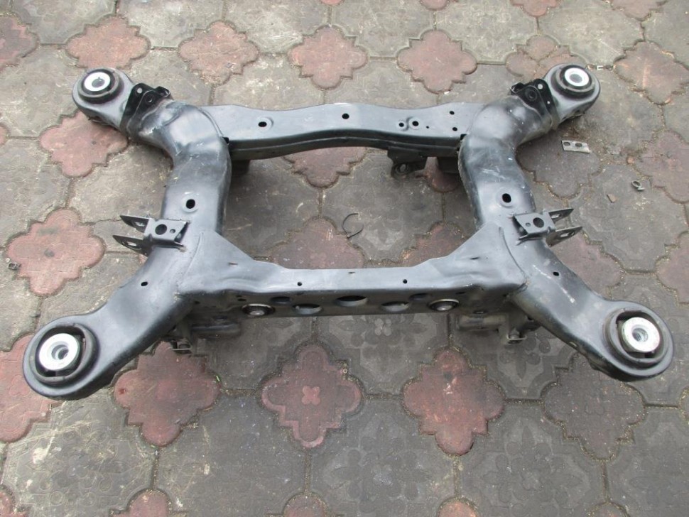 Подрамник задний MERCEDES-BENZ M-класс W166 (2011 - 2015) фото 1 — Разборка Мерседес