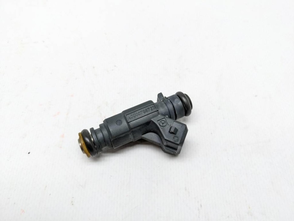 Форсунка БЕНЗИН MERCEDES-BENZ A-класс W168 рестайлинг (2001 - 2004) фото 1 — Разборка Мерседес