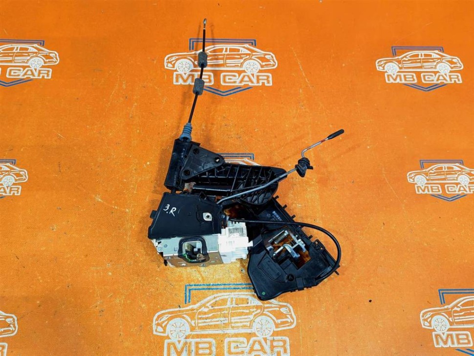 Замок двери задней правой MERCEDES-BENZ M-класс W164 рестайлинг (2008 - 2011) фото 1 — Разборка Мерседес