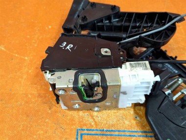 Замок двери задней правой MERCEDES-BENZ M-класс W164 рестайлинг (2008 - 2011) — Разборка Мерседес