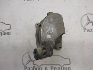 Лапа правая MERCEDES-BENZ E-класс W211/S211 (2002 - 2006) — Разборка Мерседес