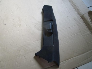 Накладка задней стойки MERCEDES-BENZ E-класс W210/S210 (1995 - 1999) — Разборка Мерседес