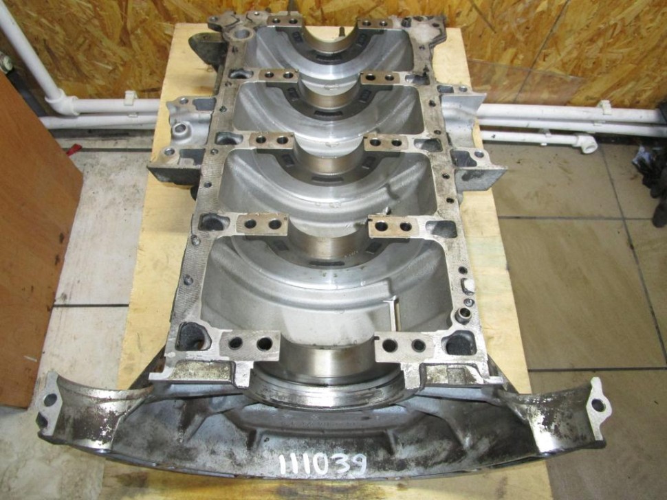 Постель коленвала MERCEDES-BENZ M-класс AMG W164 (2006 - 2008) фото 1 — Разборка Мерседес