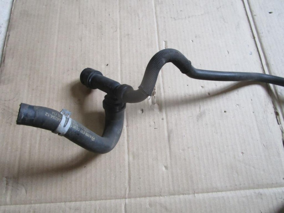 Патрубок ОЖ MERCEDES-BENZ A-класс W169 (2004 - 2008) фото 1 — Разборка Мерседес