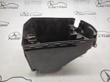 Корпус блока предохранителей MERCEDES-BENZ S-класс W220 (1998 - 2005) — Разборка Мерседес