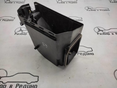 Корпус блока предохранителей MERCEDES-BENZ S-класс W220 (1998 - 2005) — Разборка Мерседес