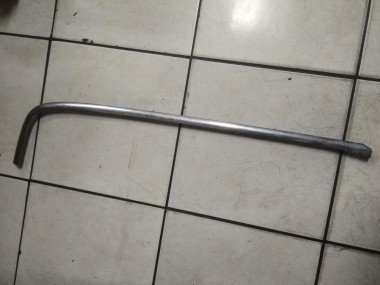 Хром заднего бампера MERCEDES-BENZ W124 W124/S124/C124/A124 (1984 - 1993) — Разборка Мерседес