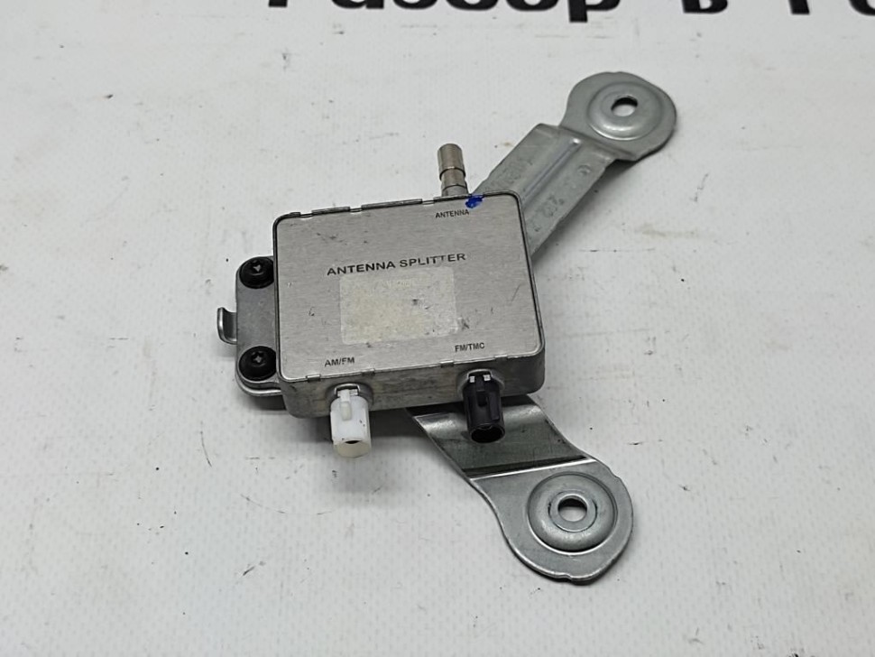 Антенный разветвитель MERCEDES-BENZ CLS-класс C218/X218 (2010 - 2014) фото 1 — Разборка Мерседес