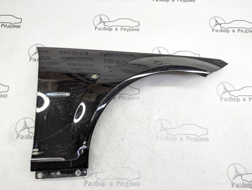 Крыло переднее правое MERCEDES-BENZ C-класс W204/S204 (2006 - 2011) фото 1 — Разборка Мерседес
