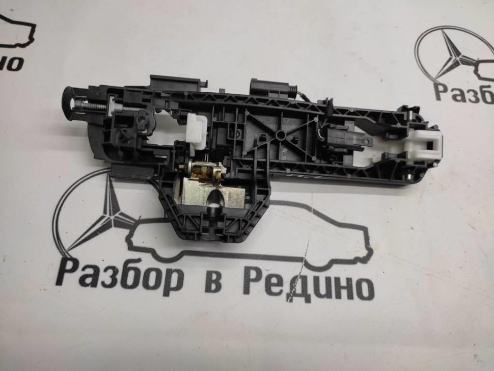 Ответная часть замка двери MERCEDES-BENZ CLS-класс C218/X218 рестайлинг (2014 - 2017) фото 1 — Разборка Мерседес