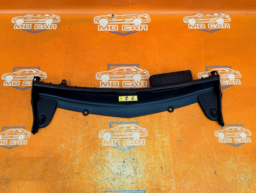 Воздухозаборник MERCEDES-BENZ E-класс W213/S213/C238/A238 (2016 - 2021) фото 1 — Разборка Мерседес