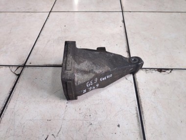 Лапа правая MERCEDES-BENZ Vito W639 (2003 - 2010) — Разборка Мерседес