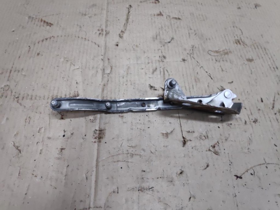 Петля капота MERCEDES-BENZ M-класс W163 рестайлинг (2001 - 2005) фото 1 — Разборка Мерседес