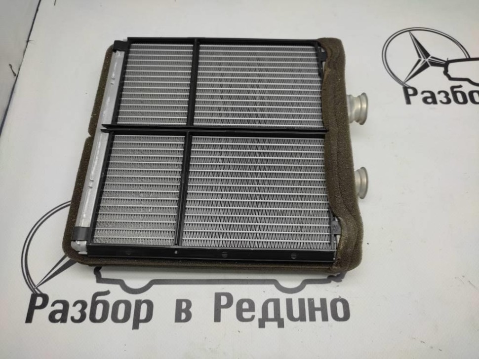 Радиатор печки MERCEDES-BENZ C-класс W204/S204 (2006 - 2011) фото 1 — Разборка Мерседес