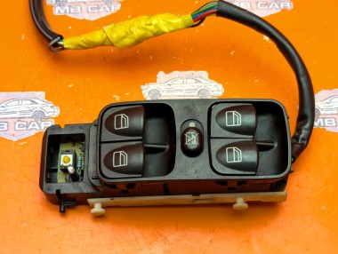 Блок кнопок стеклоподъемников MERCEDES-BENZ C-класс W203/S203/CL203 (2000 - 2004) — Разборка Мерседес