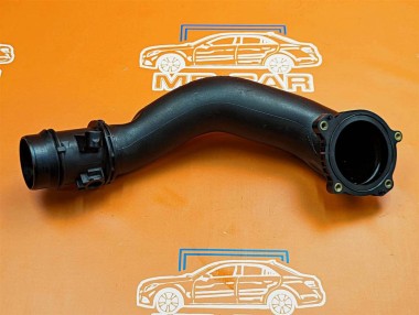Патрубок впускного коллектора MERCEDES-BENZ C-класс W204/S204 (2006 - 2011) — Разборка Мерседес