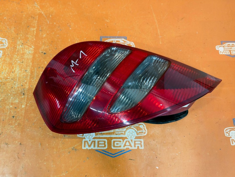 Фонарь задний левый MERCEDES-BENZ A-класс W169 (2004 - 2008) фото 1 — Разборка Мерседес