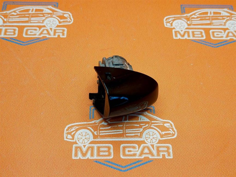 Личинки дверей MERCEDES-BENZ A-класс W177 (2018 - 2023) фото 1 — Разборка Мерседес