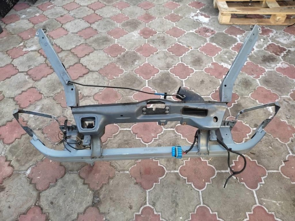 Телевизор в сборе MERCEDES-BENZ VANEO W414 (2001 - 2005) фото 1 — Разборка Мерседес