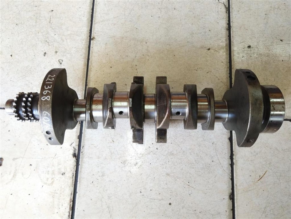 Коленвал MERCEDES-BENZ Vito W638 (1996 - 2003) фото 1 &mdash; Разборка Мерседес