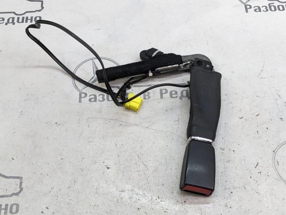 Замок ремня безопасности MERCEDES-BENZ S-класс W220 рестайлинг (2002 - 2005) фото 1 — Разборка Мерседес