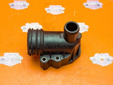 Фланец системы охлаждения MERCEDES-BENZ M-класс W164 рестайлинг (2008 - 2011) &mdash; Разборка Мерседес