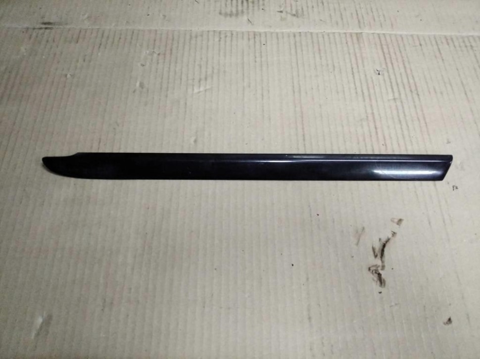 Молдинг MERCEDES-BENZ B-класс W246 рестайлинг (2014 - 2018) фото 1 — Разборка Мерседес