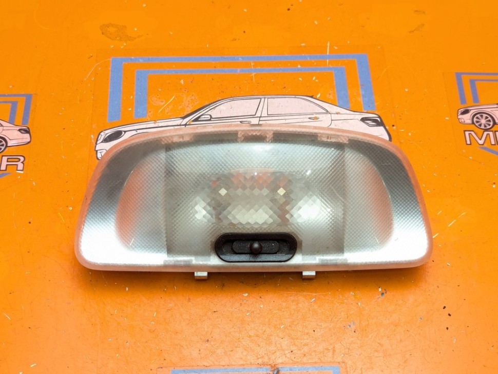 Плафон салона MERCEDES-BENZ V-класс W638/W639 (1996 - 2003) V 220 2.1 D AT (122 л.с.) фото 1 &mdash; Разборка Мерседес