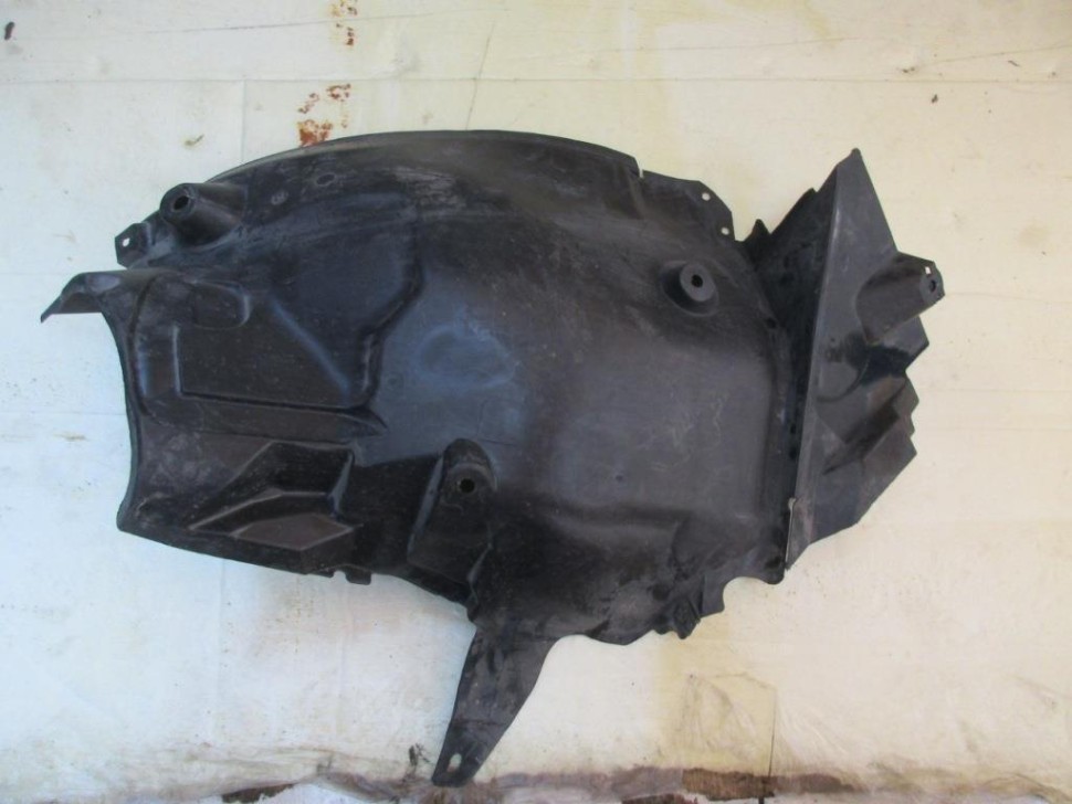 Подкрылок передний правый, задняя часть MERCEDES-BENZ C-класс W204/S204/С204 рестайлинг (2011 - 2015) фото 1 — Разборка Мерседес