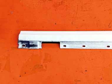 Порог пластиковый левый MERCEDES-BENZ C-класс W204/S204 (2006 - 2011) — Разборка Мерседес