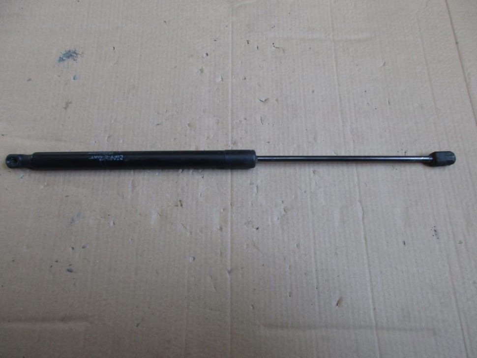 Амортизатор крышки багажника MERCEDES-BENZ B-класс W245 (2005 - 2009) фото 1 — Разборка Мерседес