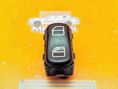 Кнопка стеклоподъемников MERCEDES-BENZ Vito W638 (1996 - 2003) — Разборка Мерседес