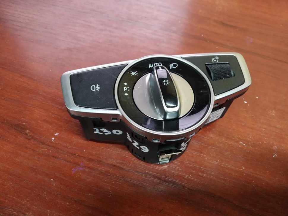 Переключатель света MERCEDES-BENZ C-класс AMG W205/S205/C205/A205 (2014 - 2018) фото 1 — Разборка Мерседес