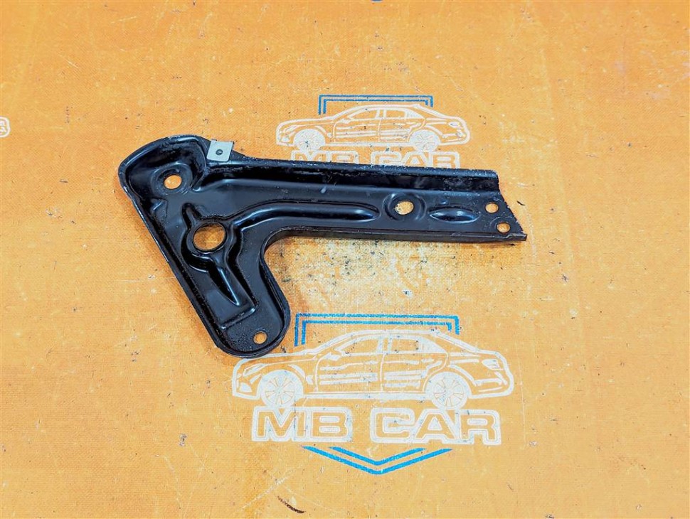 Кронштейн MERCEDES-BENZ GLE-класс Coupe C292 (2015 - 2019) фото 1 — Разборка Мерседес