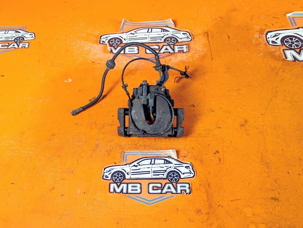 Суппорт передний правый MERCEDES-BENZ E-класс W211/S211 (2002 - 2006) фото 1 &mdash; Разборка Мерседес