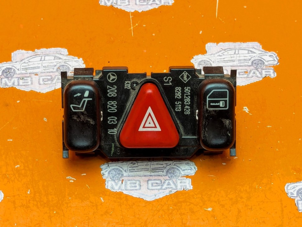 Кнопка аварийной сигнализации MERCEDES-BENZ C-класс W202/S202 (1993 - 1997) фото 1 — Разборка Мерседес