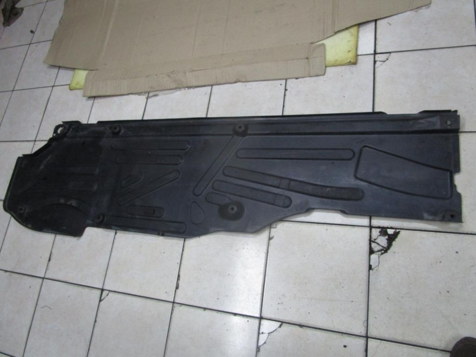 Защита днища MERCEDES-BENZ C-класс W203/S203/CL203 (2000 - 2004) фото 1 — Разборка Мерседес