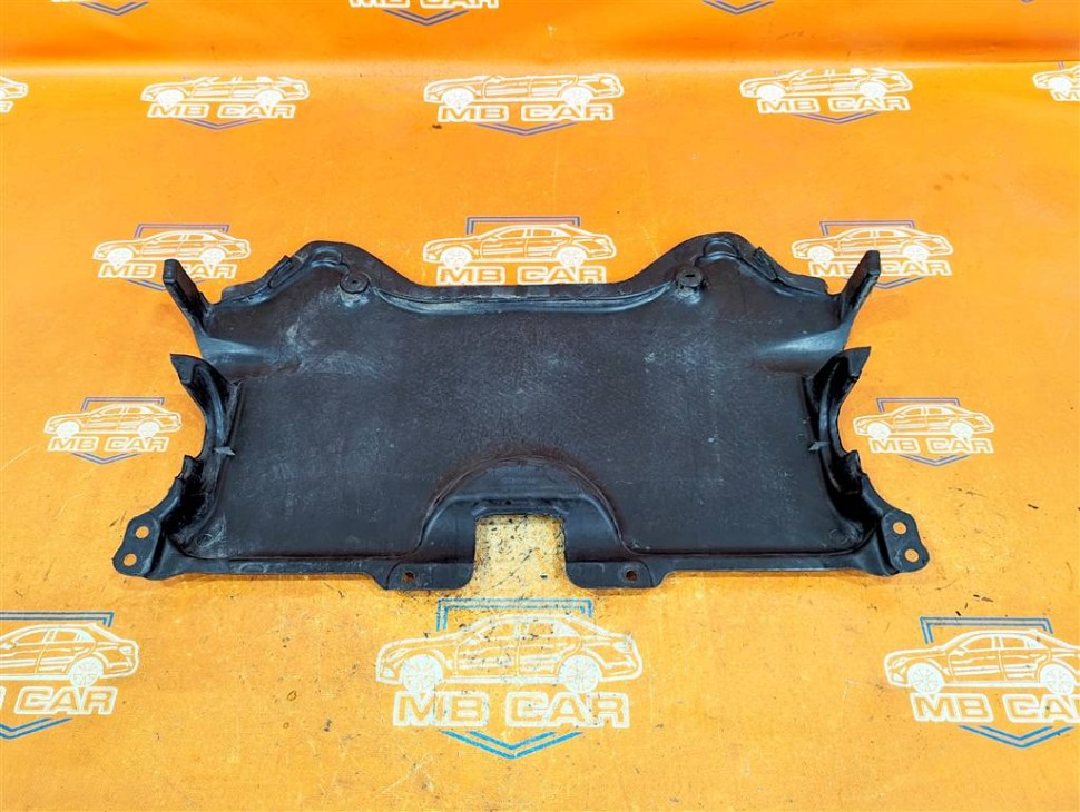 Защита двигателя MERCEDES-BENZ C-класс W204/S204 (2006 - 2011) фото 1 — Разборка Мерседес