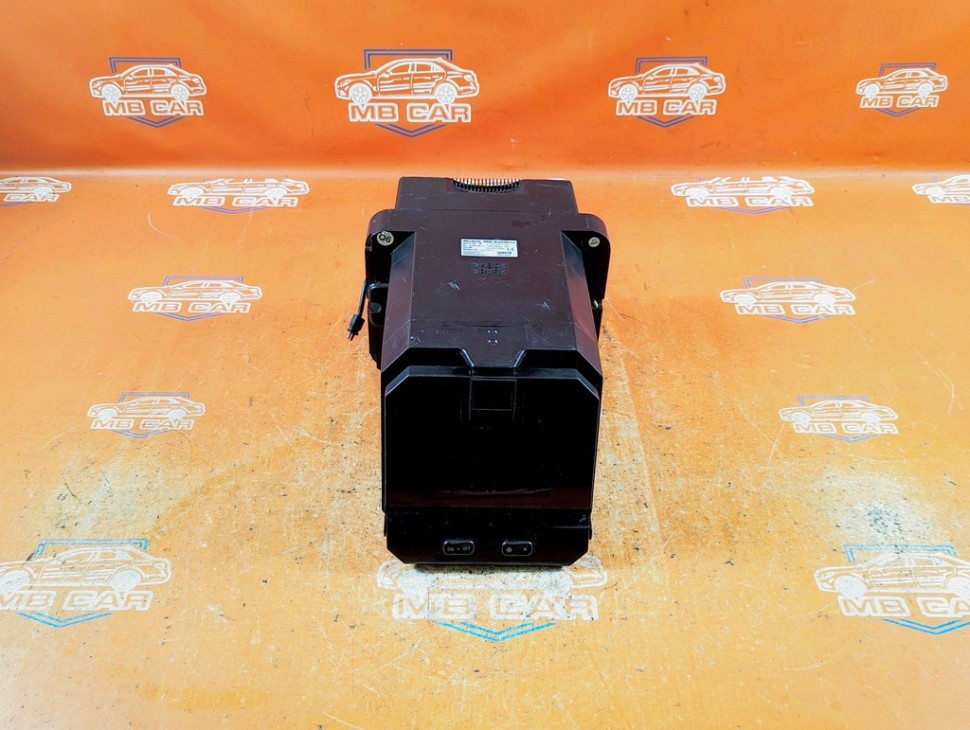 Холодильник MERCEDES-BENZ S-класс W220 (1998 - 2005) фото 1 — Разборка Мерседес