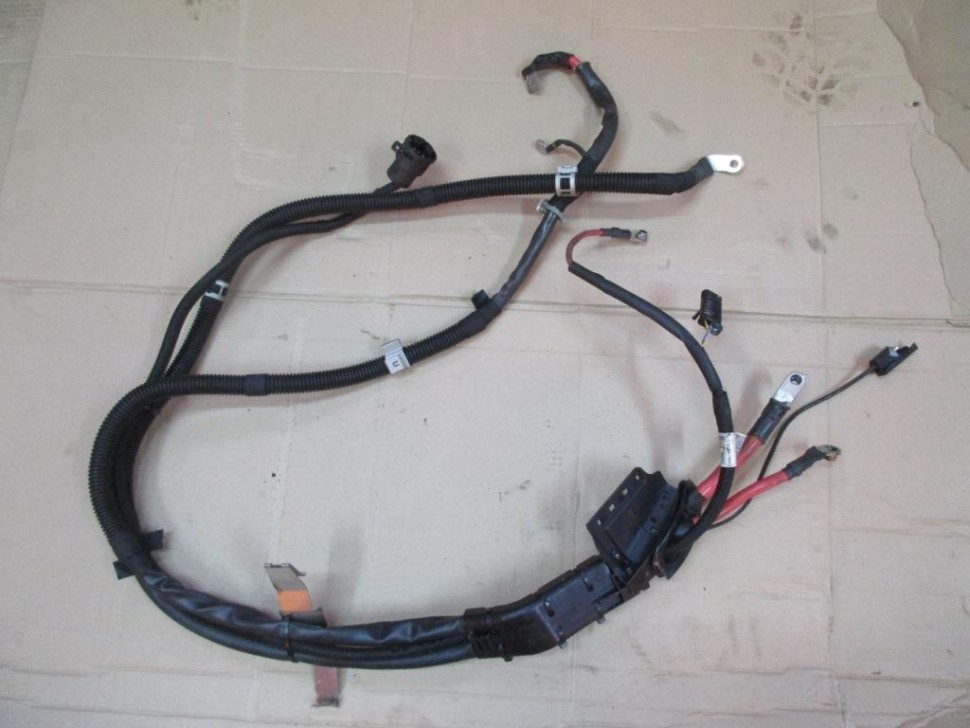 Провод стартера MERCEDES-BENZ S-класс W222/C217/A217 (2013 - 2017) фото 1 — Разборка Мерседес