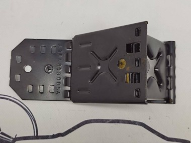 Противооткатный упор MERCEDES-BENZ R-класс W251 (2005 - 2007) — Разборка Мерседес