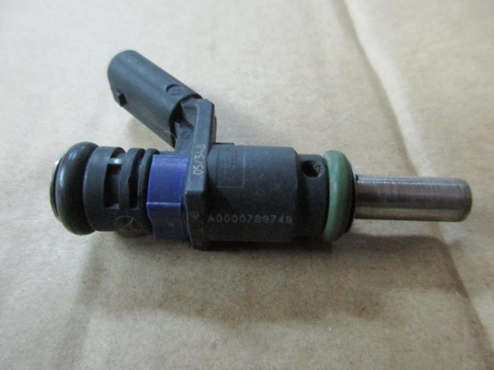 Форсунка БЕНЗИН MERCEDES-BENZ A-класс W169 (2004 - 2008) фото 1 — Разборка Мерседес