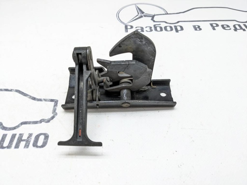 Замок капота MERCEDES-BENZ S-класс W220 рестайлинг (2002 - 2005) фото 1 — Разборка Мерседес