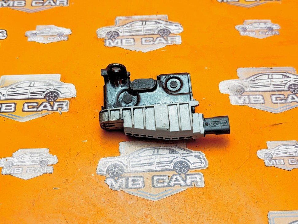 Замок капота MERCEDES-BENZ C-класс W204/S204/С204 рестайлинг (2011 - 2015) фото 1 &mdash; Разборка Мерседес