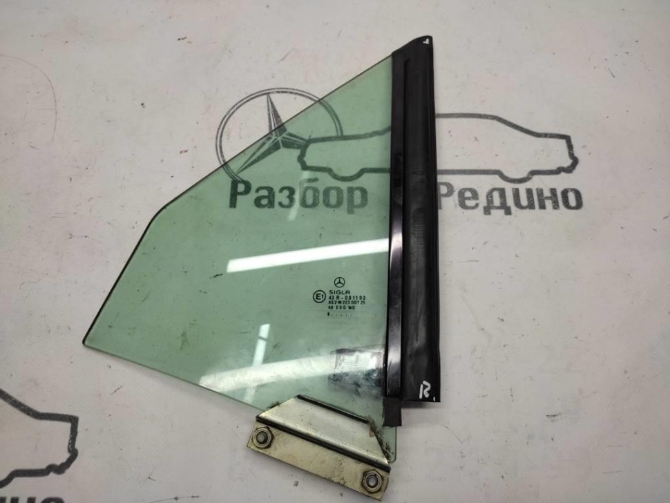 Стекло заднее правое MERCEDES-BENZ SLK-класс R170 (1996 - 2000) фото 1 — Разборка Мерседес