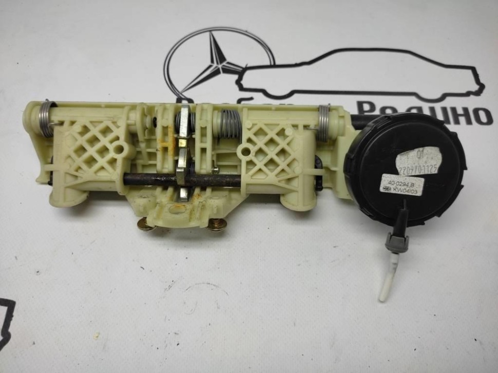 Механизм подголовника MERCEDES-BENZ S-класс W220 рестайлинг (2002 - 2005) фото 1 — Разборка Мерседес