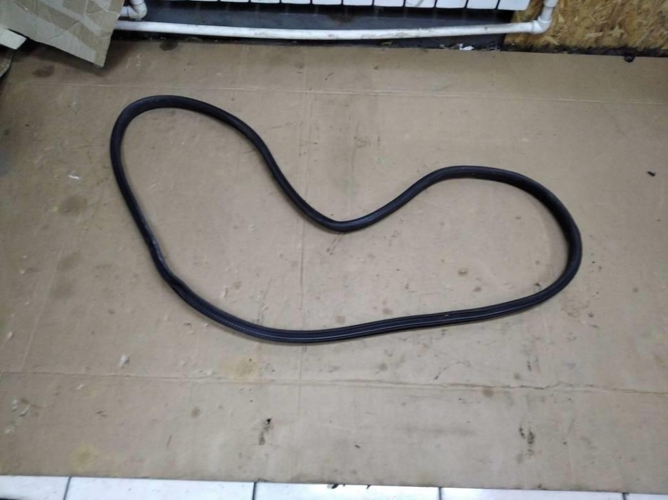 Уплотнитель дверного проема ( на кузове ) MERCEDES-BENZ CLA-класс C117/X117 (2013 - 2016) фото 1 — Разборка Мерседес