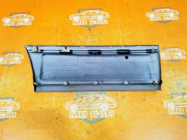 Молдинг двери MERCEDES-BENZ E-класс W124/S124/C124/A124 (1984 - 1997) — Разборка Мерседес